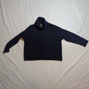 Aerie Navy Blue Long Sleeved Shirt with Turtle Neck, Size Medum